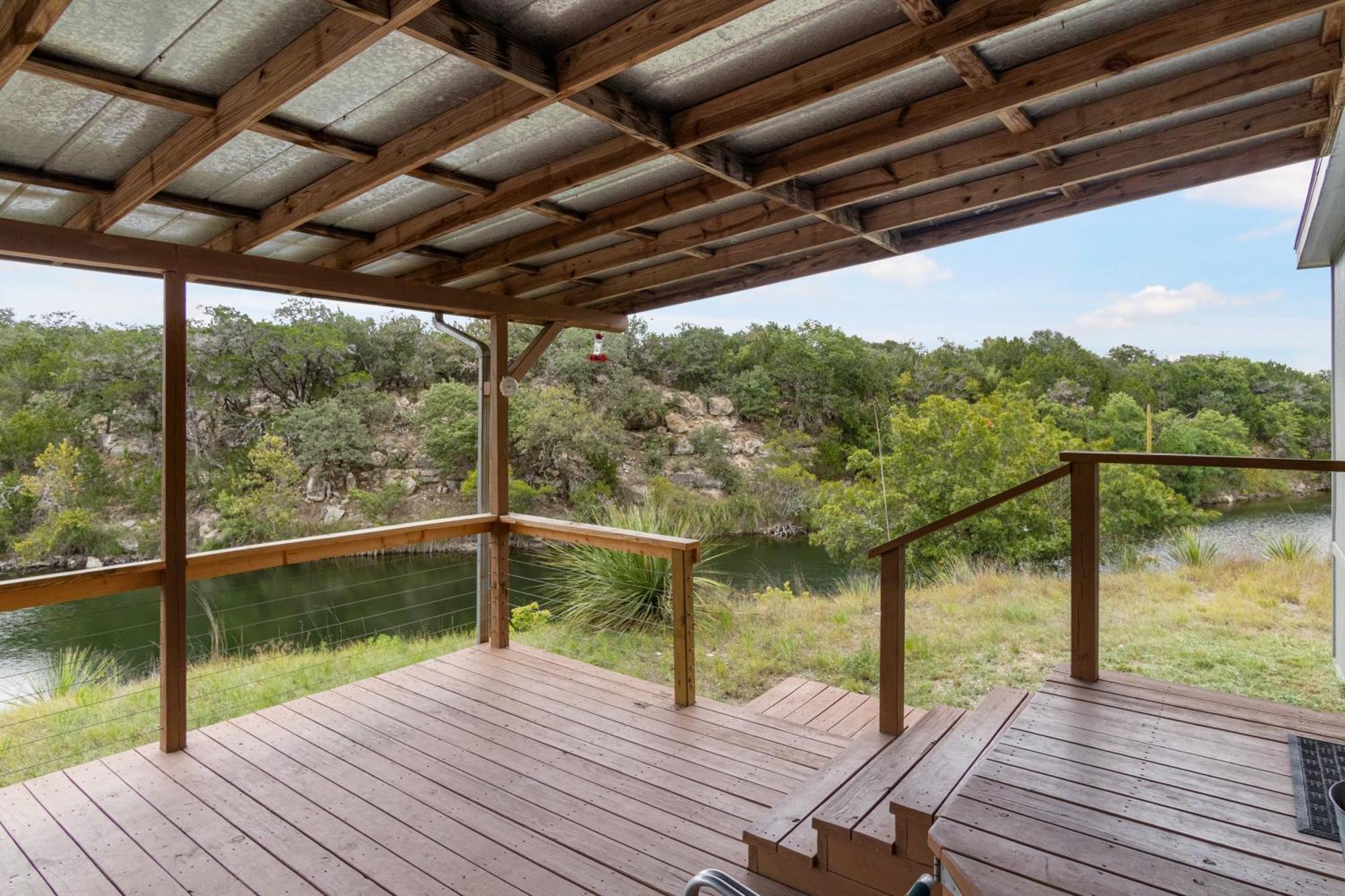 Hondo Creek Hideaway Hotell Tarpley Eksteriør bilde